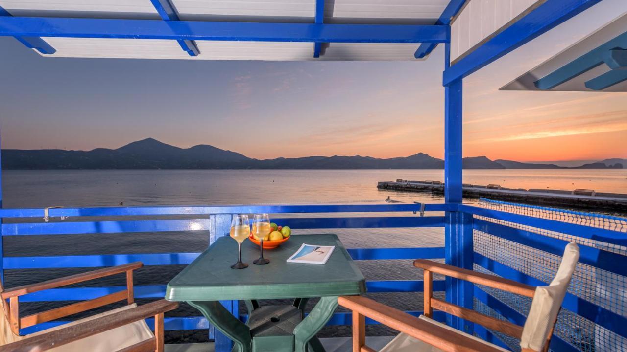 Blue Traditional Boathouse In Klima Klima (Milos) Exterior foto