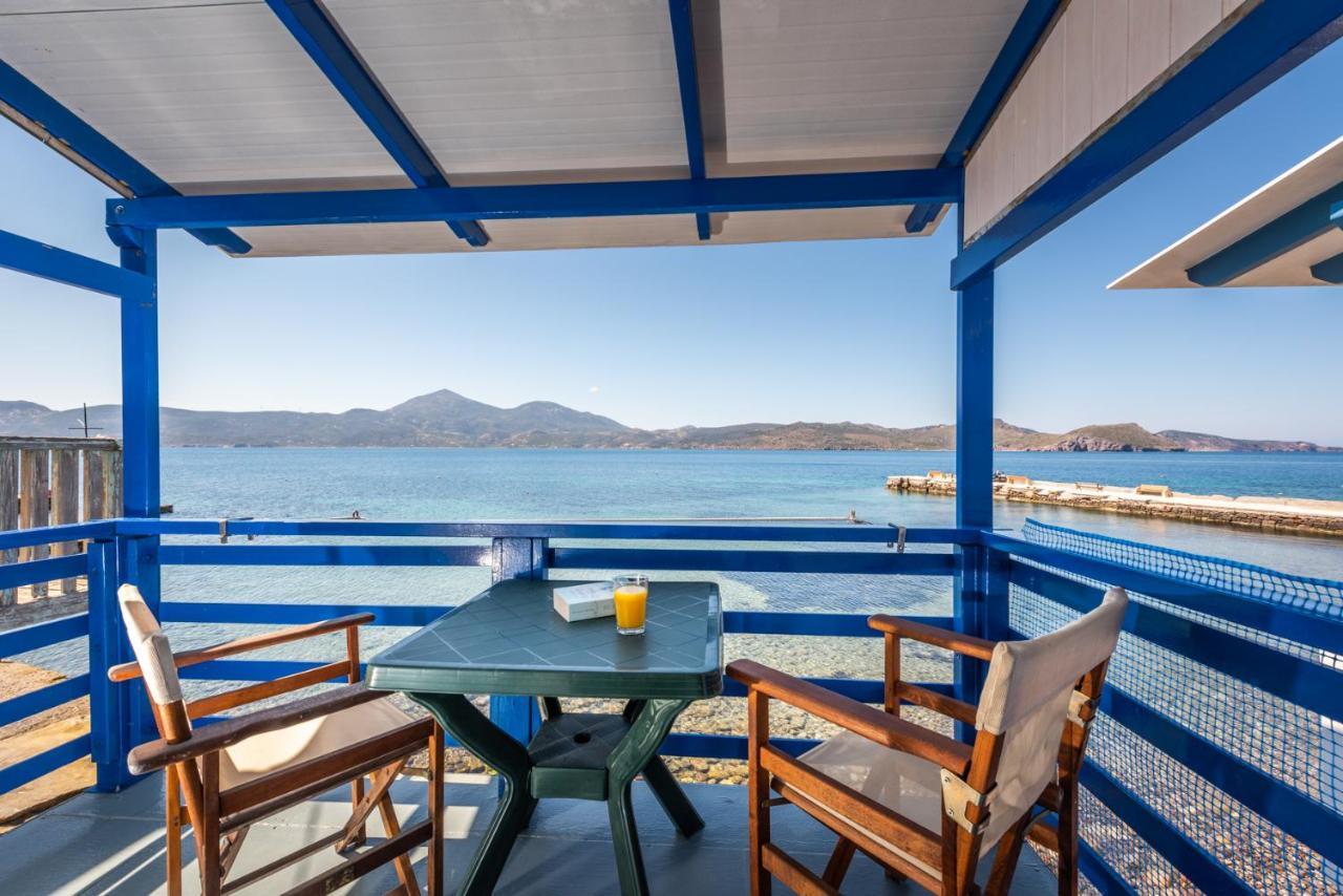 Blue Traditional Boathouse In Klima Klima (Milos) Exterior foto