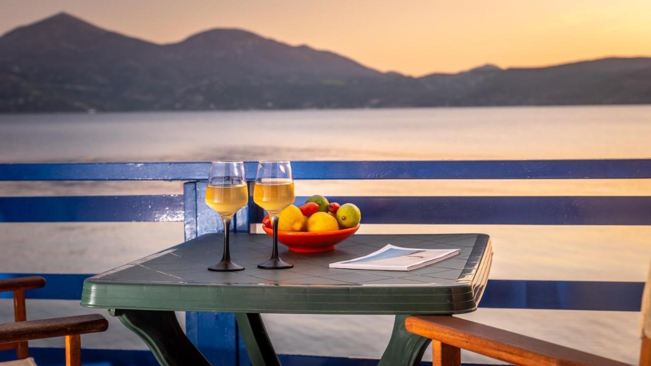 Blue Traditional Boathouse In Klima Klima (Milos) Exterior foto